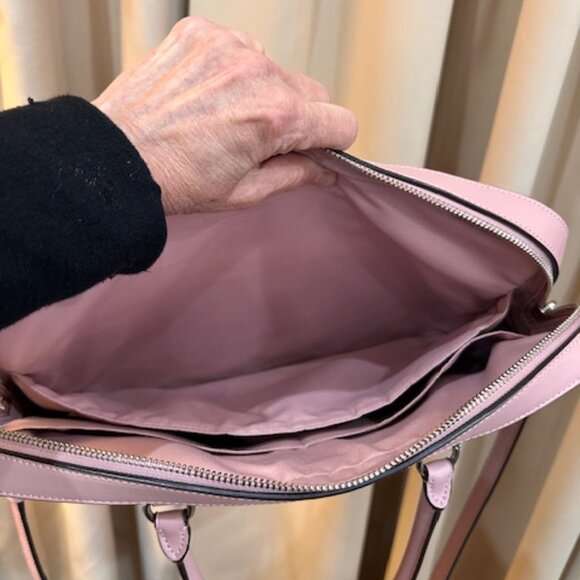 Coach Laptop bag in Signature Canvas Excellent Condition - Picture 6 of 6